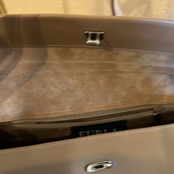Furla Italian Leather Bag ⭐️ HOST PICK ⭐️ - Picture 7 of 11